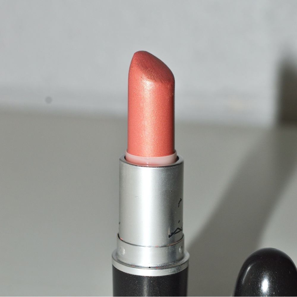 MAC Cosmetics *SANDY B* Lipstick Peach Pink with gold sheens VHTF Discontinued - Picture 2 of 10